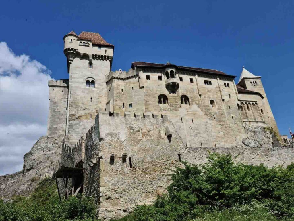 Stredoveký hrad z novoveku
